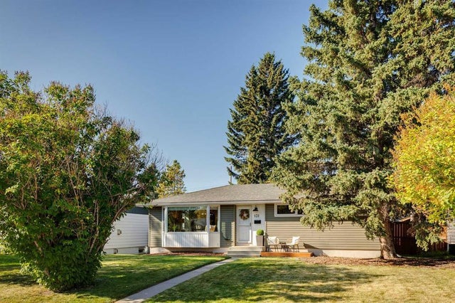 131 Gloucester Crescent Sw, Calgary