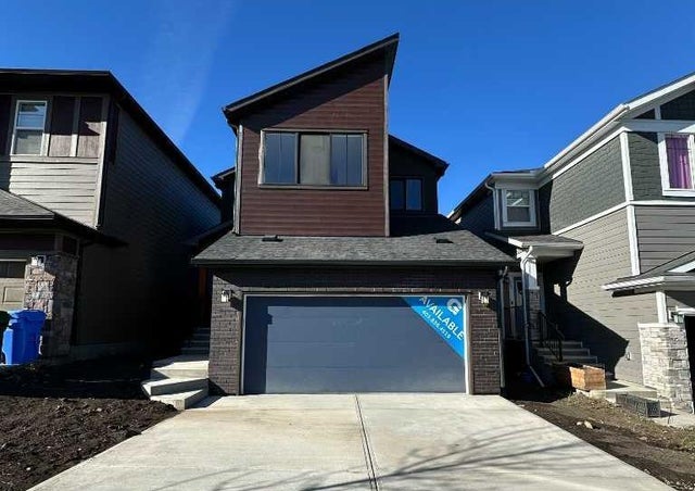 43 Versant View Sw, Calgary