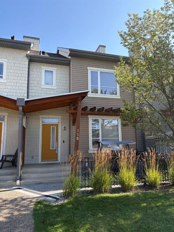 135 Chapalina Square Se, Calgary