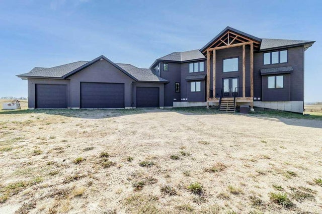 28513 Township Road 374, Rural Red Deer County