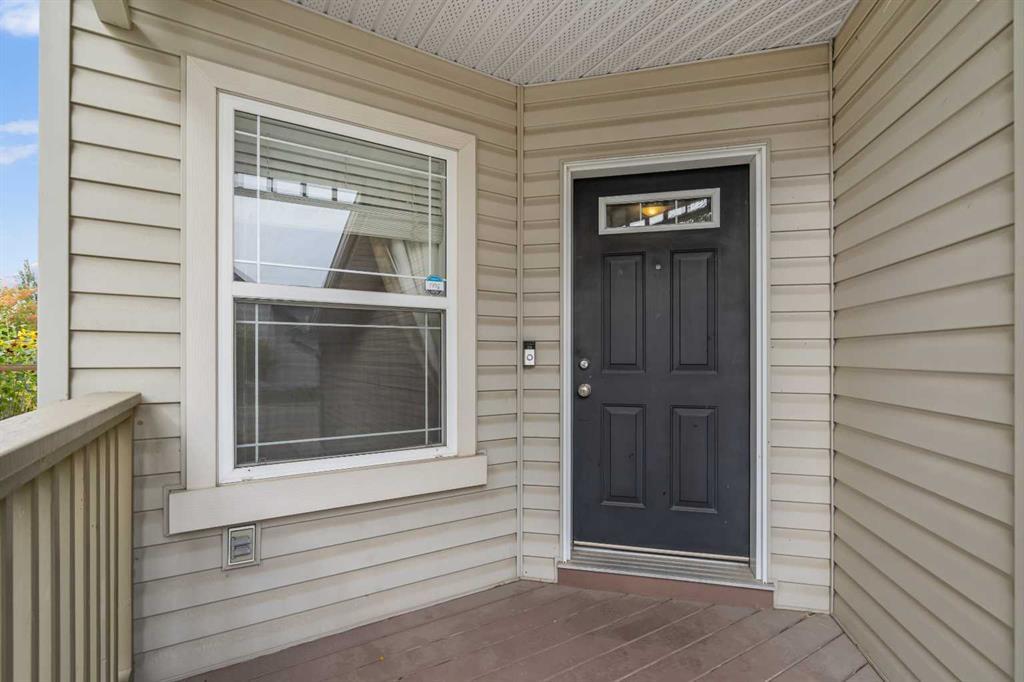 78 New Brighton Manor Southeast, Calgary – Residential Detached Listing Photo 4