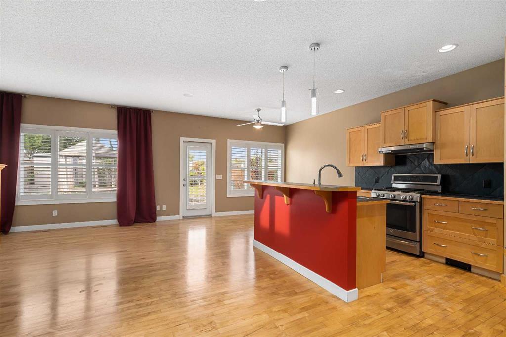 78 New Brighton Manor Southeast, Calgary – Residential Detached Listing Photo 7