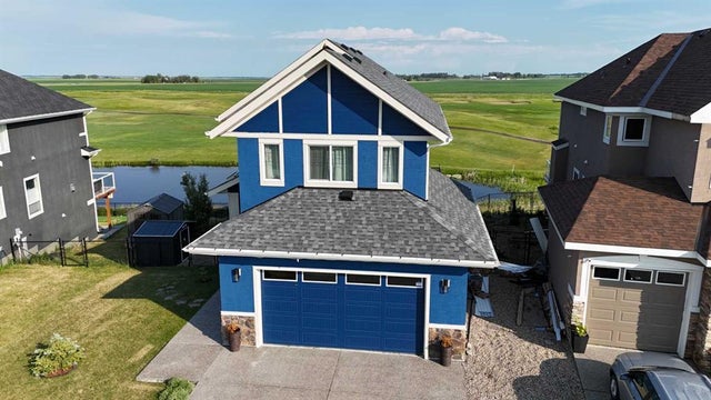 670 Muirfield Crescent, Lyalta