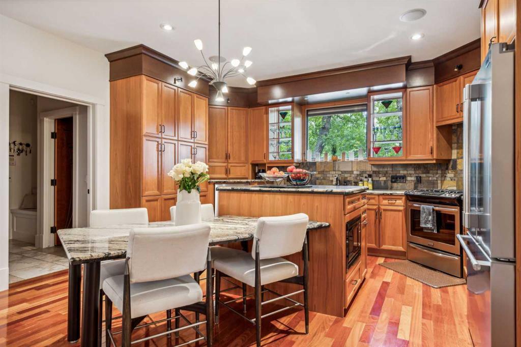 2605 4 Street Ne Calgary Alberta T2E 9C9 Winston Heights/Mountview Home For Sale