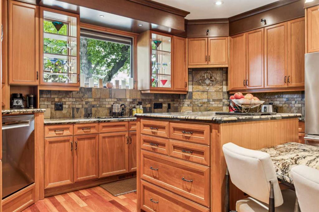 2605 4 Street Ne Calgary Alberta T2E 9C9 Winston Heights/Mountview Home For Sale