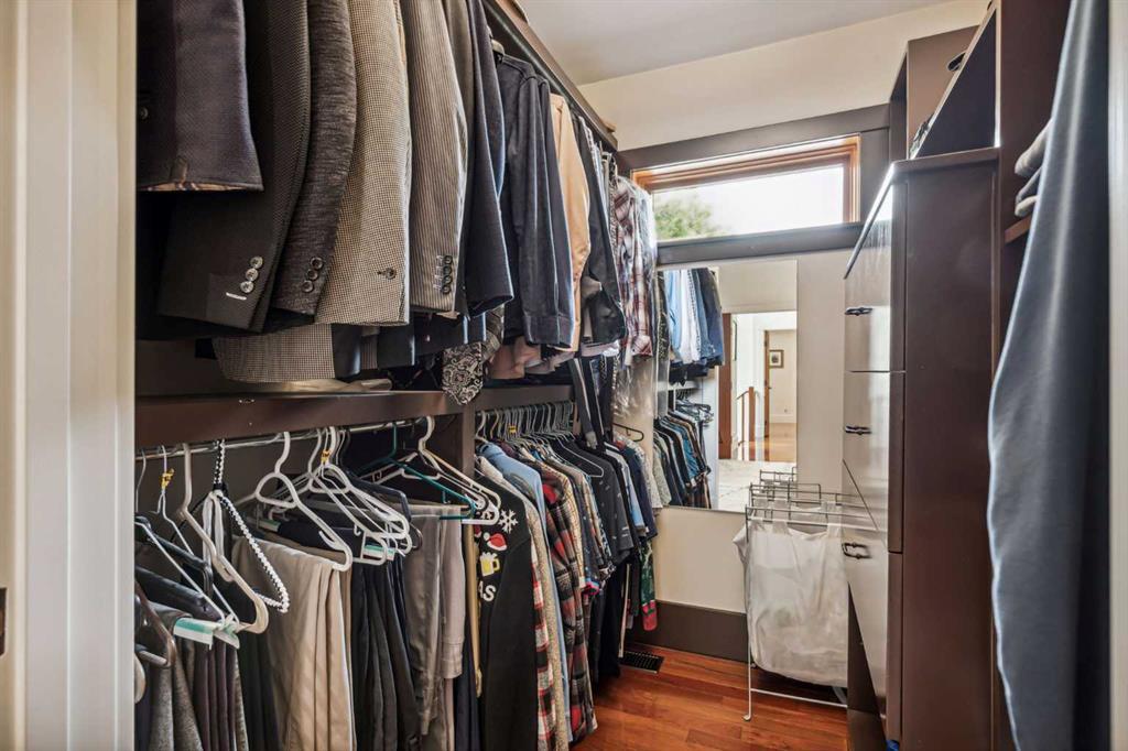 2605 4 Street Ne Calgary Alberta T2E 9C9 Winston Heights/Mountview Home For Sale