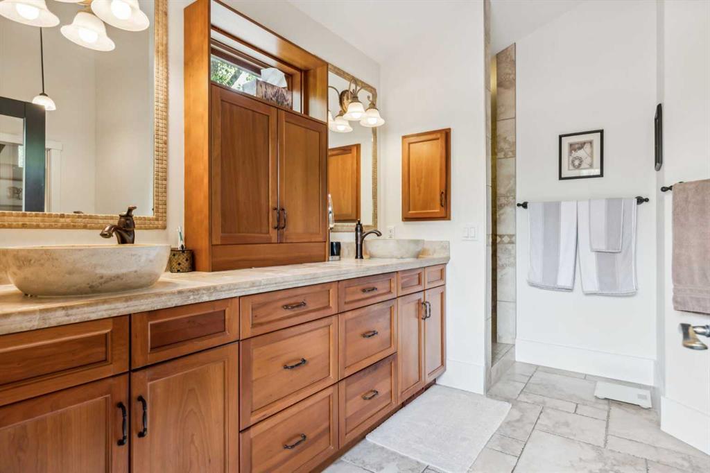 2605 4 Street Ne Calgary Alberta T2E 9C9 Winston Heights/Mountview Home For Sale