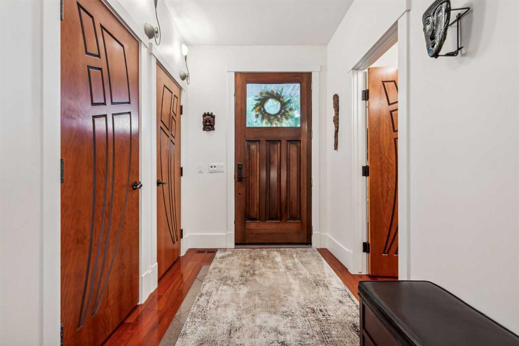 2605 4 Street Ne Calgary Alberta T2E 9C9 Winston Heights/Mountview Home For Sale