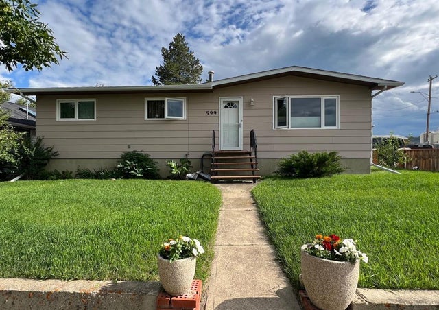 599 3 Avenue W, Drumheller