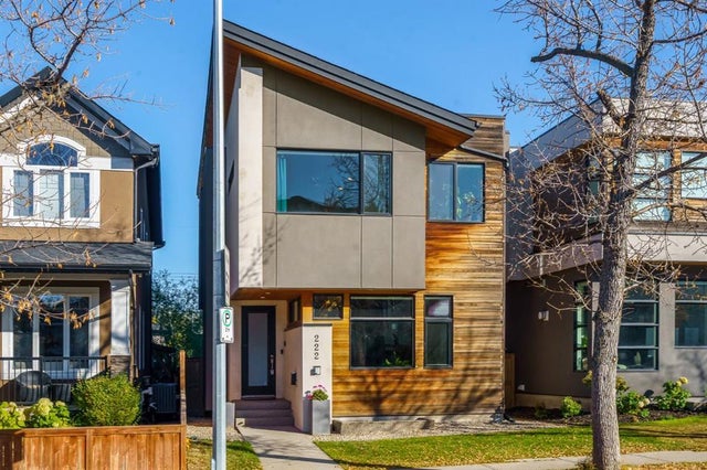 222 10 Street Ne, Calgary
