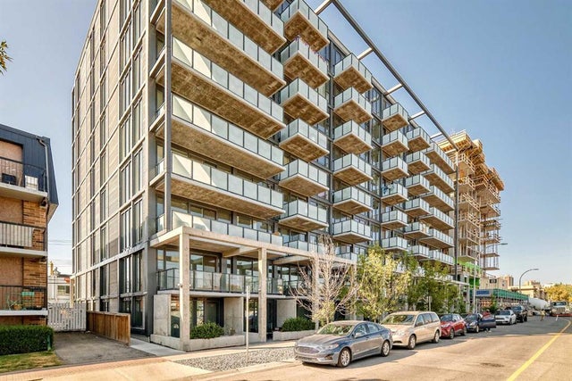 202, 327 9a Street Nw, Calgary