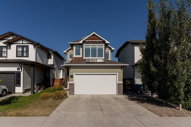 649 Aquitania Boulevard W, Lethbridge