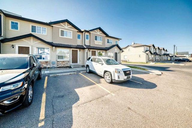 115 Saddlebrook Point Ne, Calgary