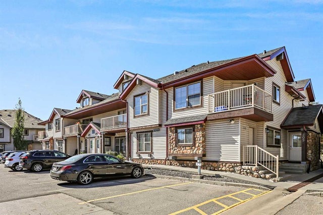 104, 15 Everridge Square Sw, Calgary