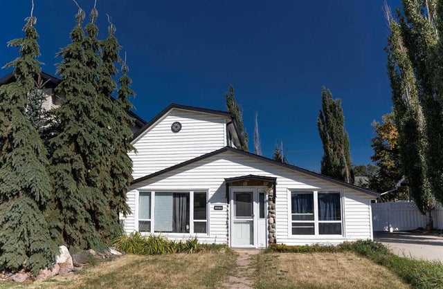 4742 48 Avenue, Lacombe