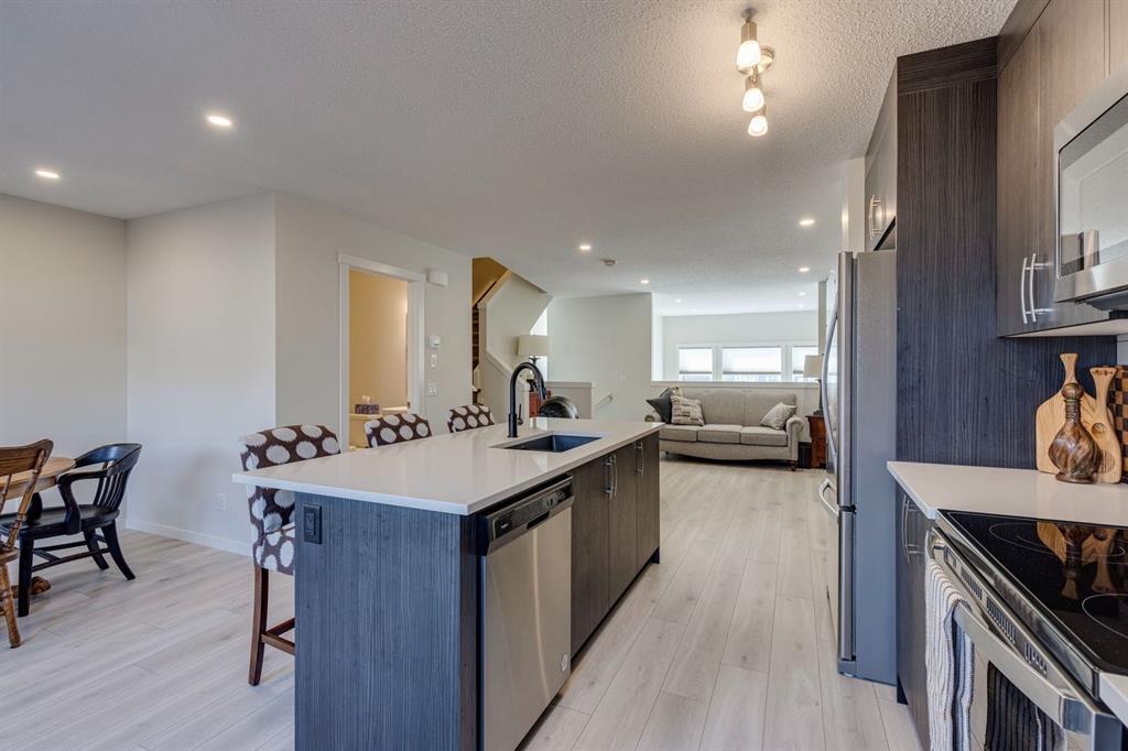 174 Chinook Gate Boulevard Southwest, Airdrie – Residential Row/Townhouse Listing Photo 19