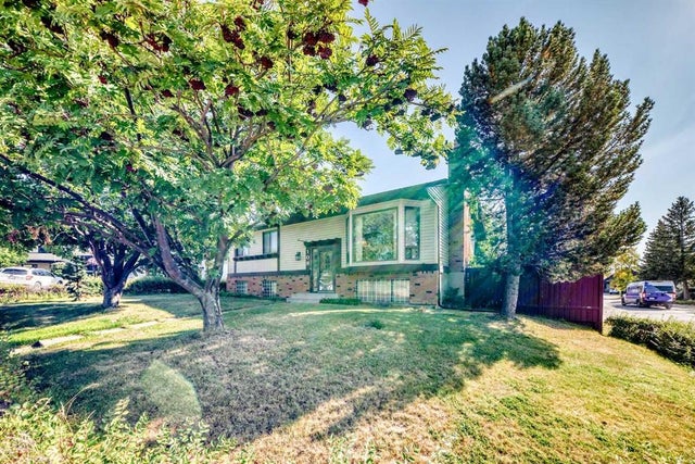 108 Jensen Place Ne, Airdrie