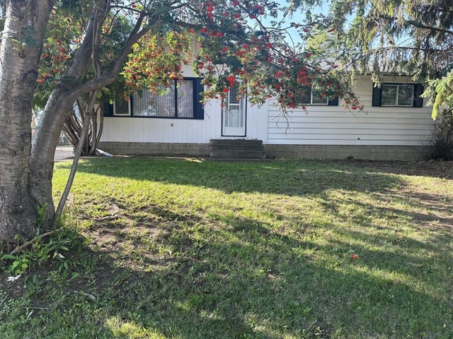 9713 83 Avenue, Peace River