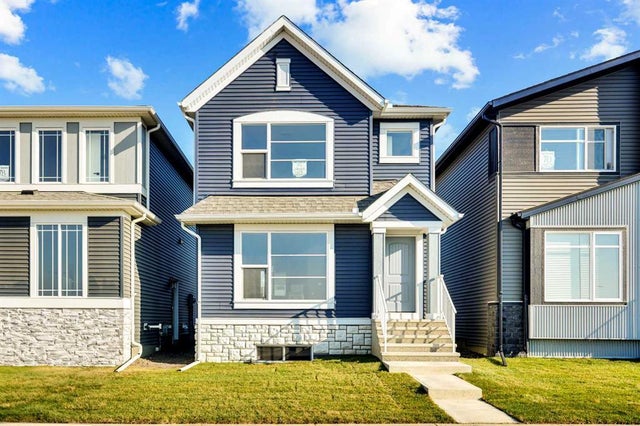 74 Corner Glen Grove Ne, Calgary