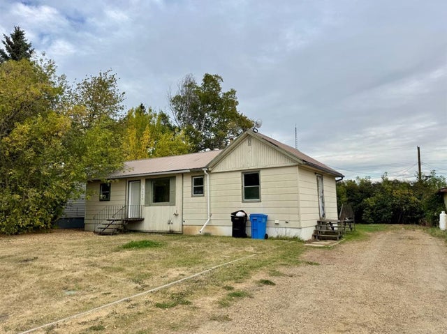10405 115 Street, Fairview