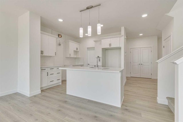 17 Andalusian Road, Cochrane