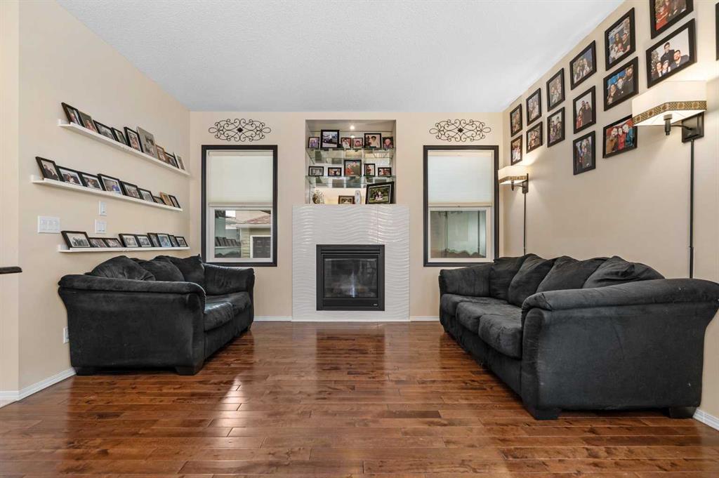 80 Legacy Crescent Se Calgary Alberta T2X 0W8 Legacy Home For Sale