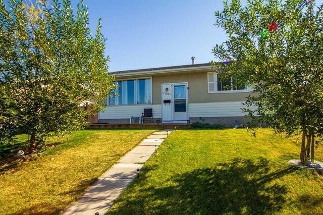 1251 Penedo Crescent Se, Calgary