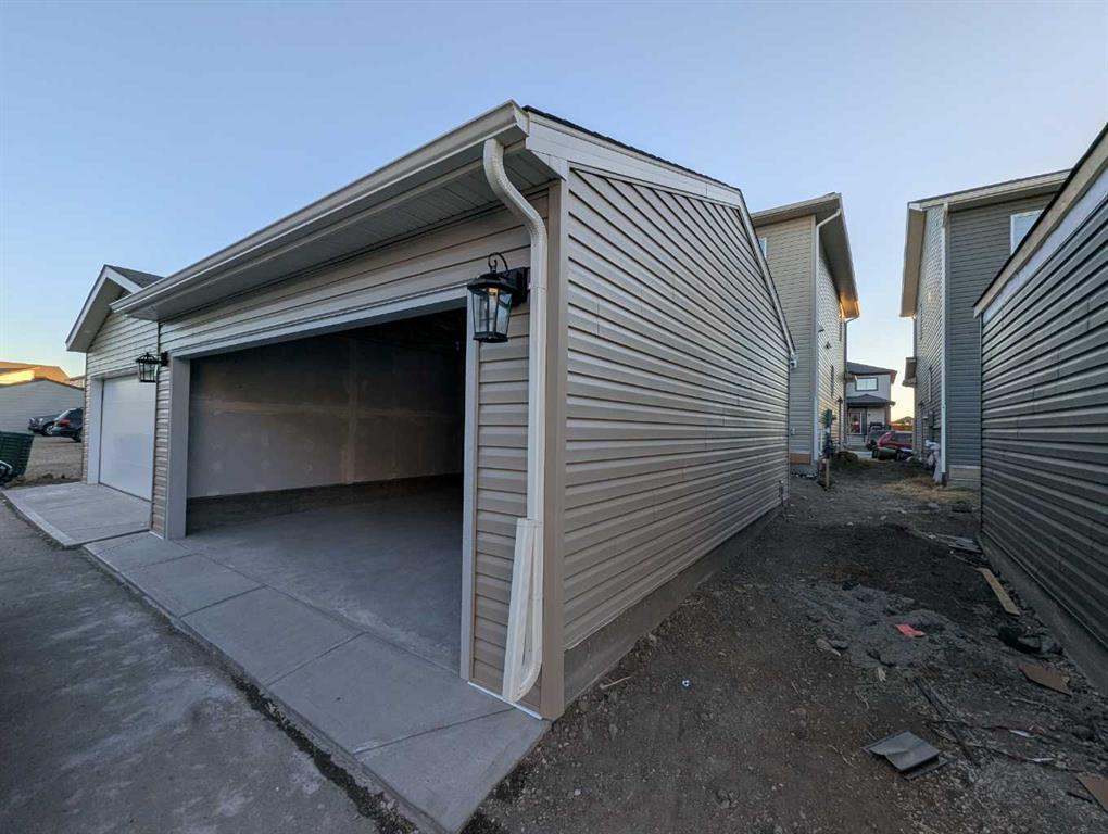 71 Carringford Road Nw, Calgary