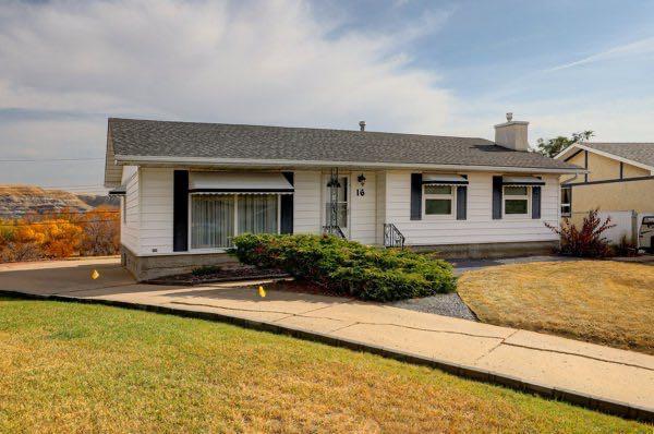 16 Cedar Crescent, Drumheller