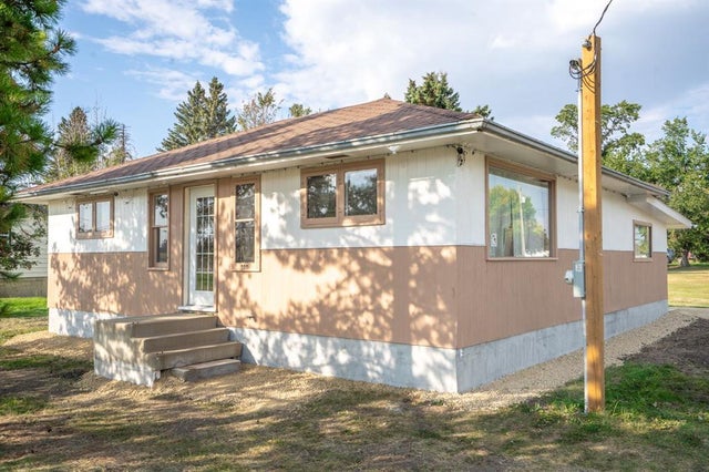5004 51st Ave, Alix
