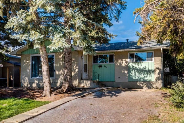 840 Raynard Crescent Se, Calgary