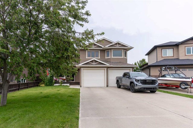 2112 30a Avenue, Coaldale