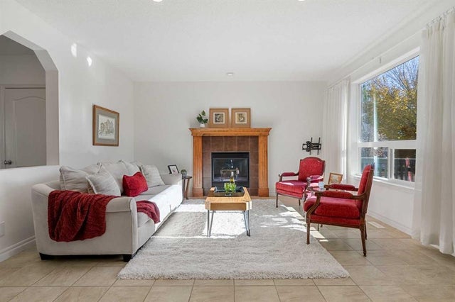 345 Prestwick Terrace Se, Calgary