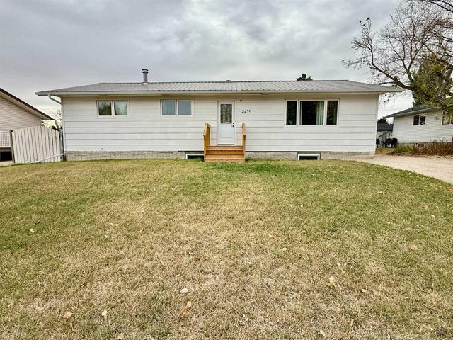 4425 56 Avenue, Provost