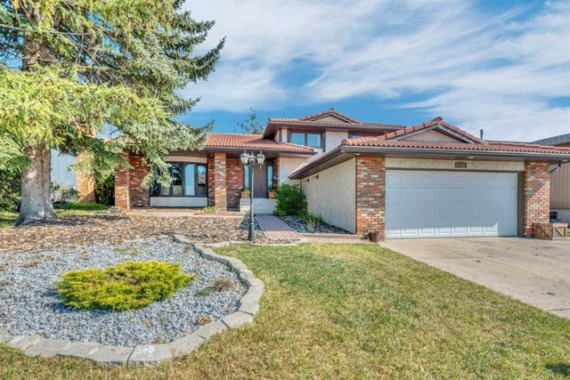233 Thornbriar Green, Strathmore