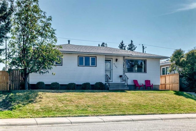 2107 Munro Drive Ne, Calgary
