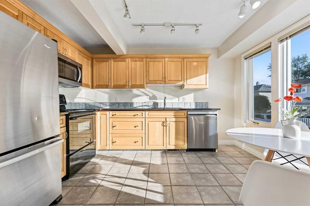 392 Killarney Glen Court Sw Calgary Alberta T3E 7H4 Killarney/Glengarry Home For Sale