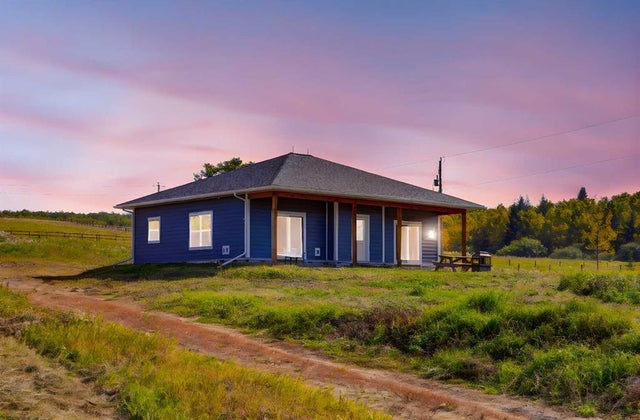 200, 178106 192 Street W, Rural Foothills County