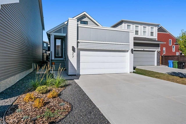 27 Seton Parade Se, Calgary