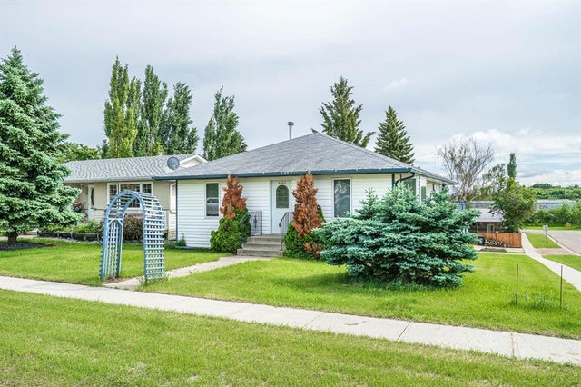 4845 50 Avenue, Kitscoty