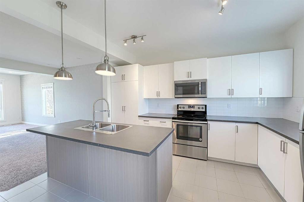 10 Walden Lane Se Calgary Alberta T2X 2A7 Walden Home For Sale