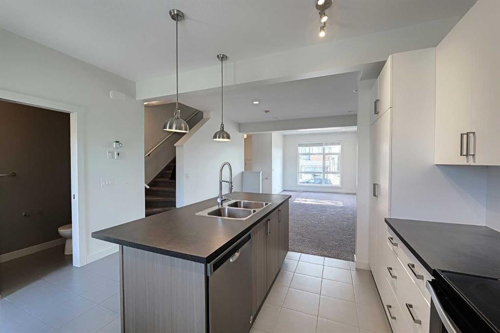 10 Walden Lane Se Calgary Alberta T2X 2A7 Walden Home For Sale