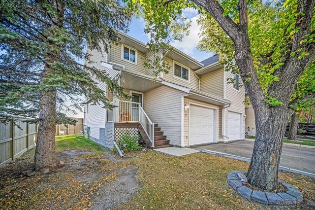 12, 567 Edmonton Trail Ne, Airdrie