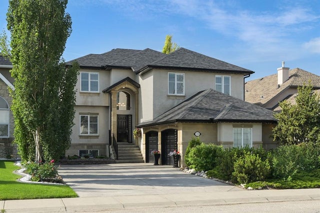 1458 Strathcona Drive Sw, Calgary