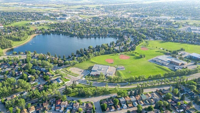 212 Midlawn Close Se, Calgary