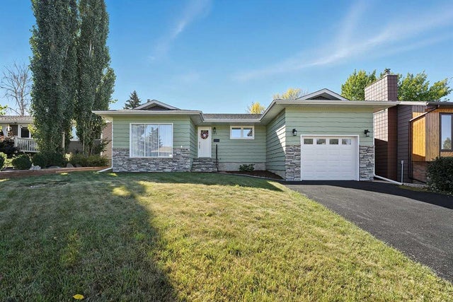 5215 38 Streetcrescent, Innisfail