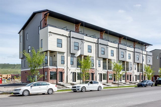 102, 156 Park Street, Cochrane
