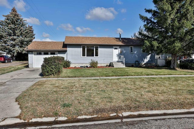 41 W 300 N, Raymond