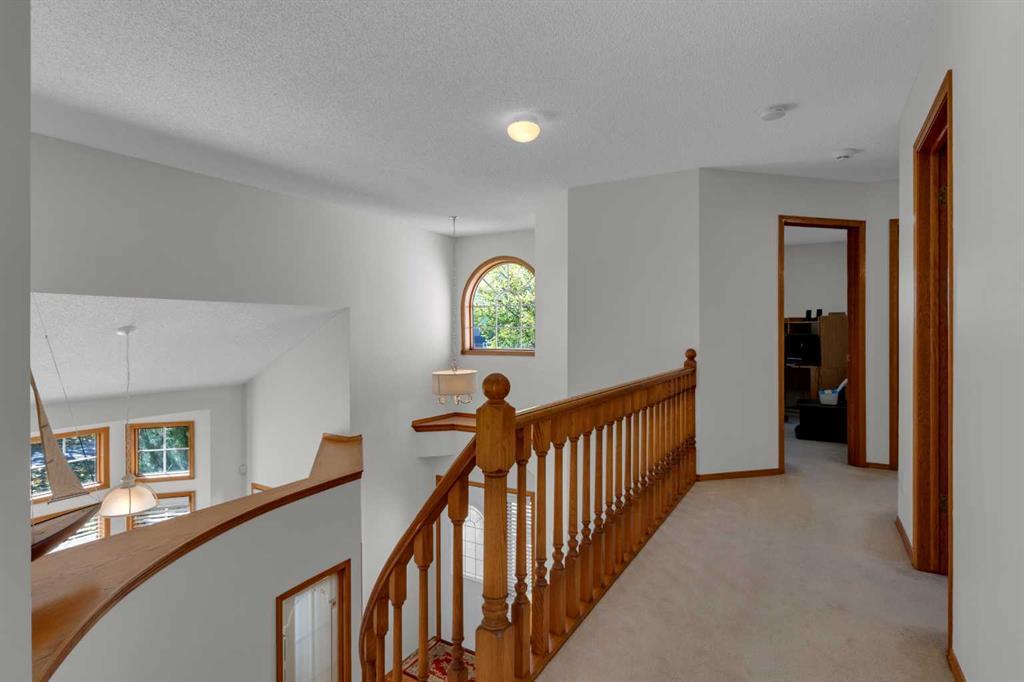 271 Mountain Park Drive Southeast, Calgary – Residential Detached Listing Photo 19