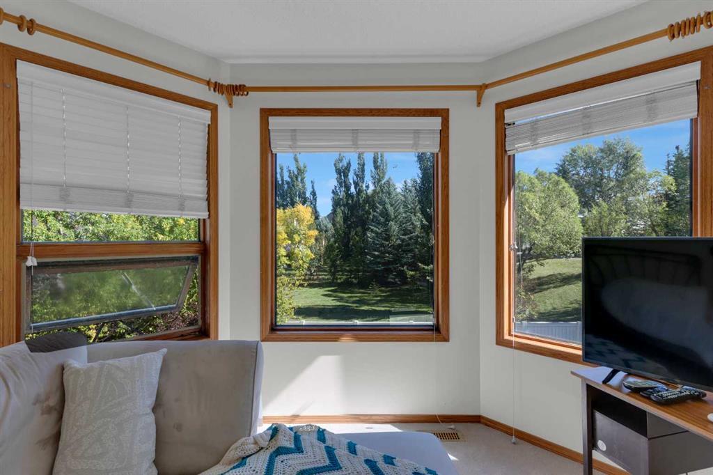 271 Mountain Park Drive Southeast, Calgary – Residential Detached Listing Photo 23